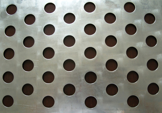 چین Customized different hole 1mm Iron plate Galvanized perforated metal mesh تامین کننده