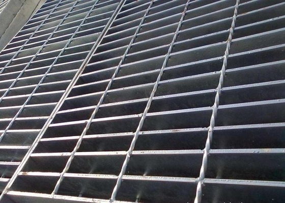 چین ISO9001 پارکینگ فولاد گالوانیزه گریت عرض صلیب نوار زیر 1200mm تامین کننده