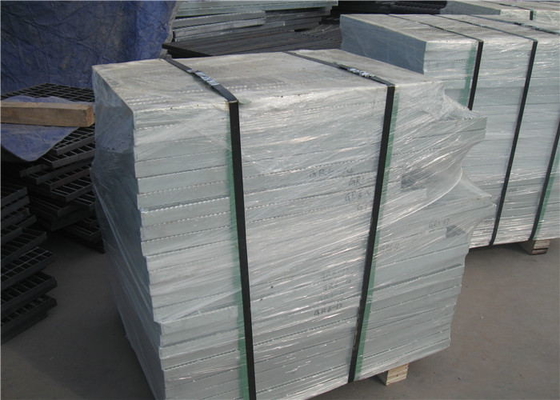 ASTM A6 راه پله مش توری فولاد گالوانیزه ضد کفپوش کفپوش کفپوش