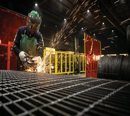 پوشش ترانشه فولادی گالوانیزه سنگین جوش داده شده با دندانه ضد لغزش برای کف، نرده