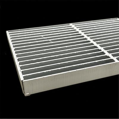 شبکه های فولادی گالوانیزه با 20x3 استار برای تخلیه پلتفرم و پوشش خندق