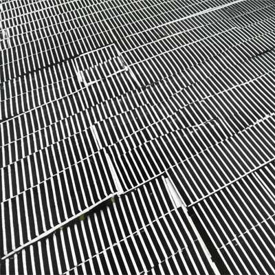 نرده فولادی گالوانیزه گرم با سبک دندانه دار با فاصله 30 میلی متری برای نرده کف سنگین