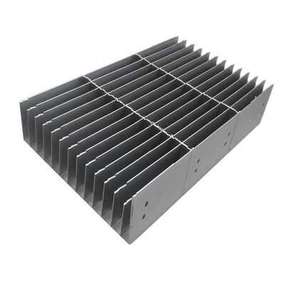 پله های فولادی گالوانیزه گرم با میله های تحمل کننده 25 x 3 تا 100 x 8 و استاندارد ANSI/NAAMM برای نردبان های پله