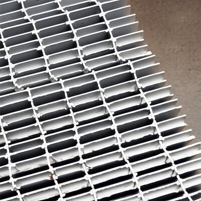 نصب آسان میله های فولادی گالوانیزه سنگین برای سکوها و گذرگاه ها