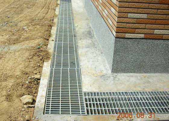نوار فولادی کربن کم Drain Cover 30 X 5 نوار نقاله باربری نقره / سیاه