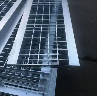 Q235 ترمینال فولادی کم کربن تخلیه فلزی رنده، 3 - 10mm پوشش تخلیه رطوبت